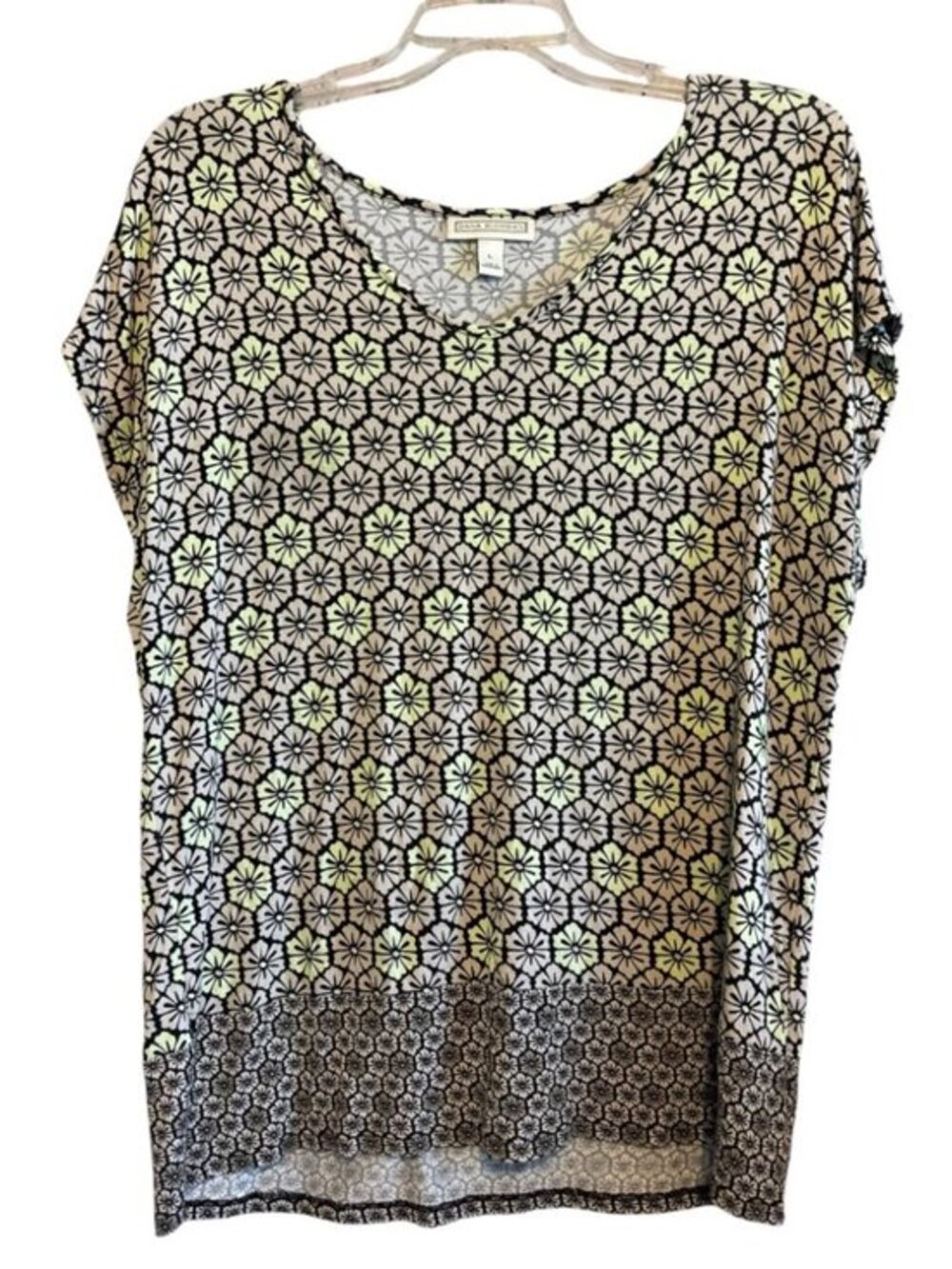 Dana Buchman Cap Sleeve Black & Tan Top Size Large